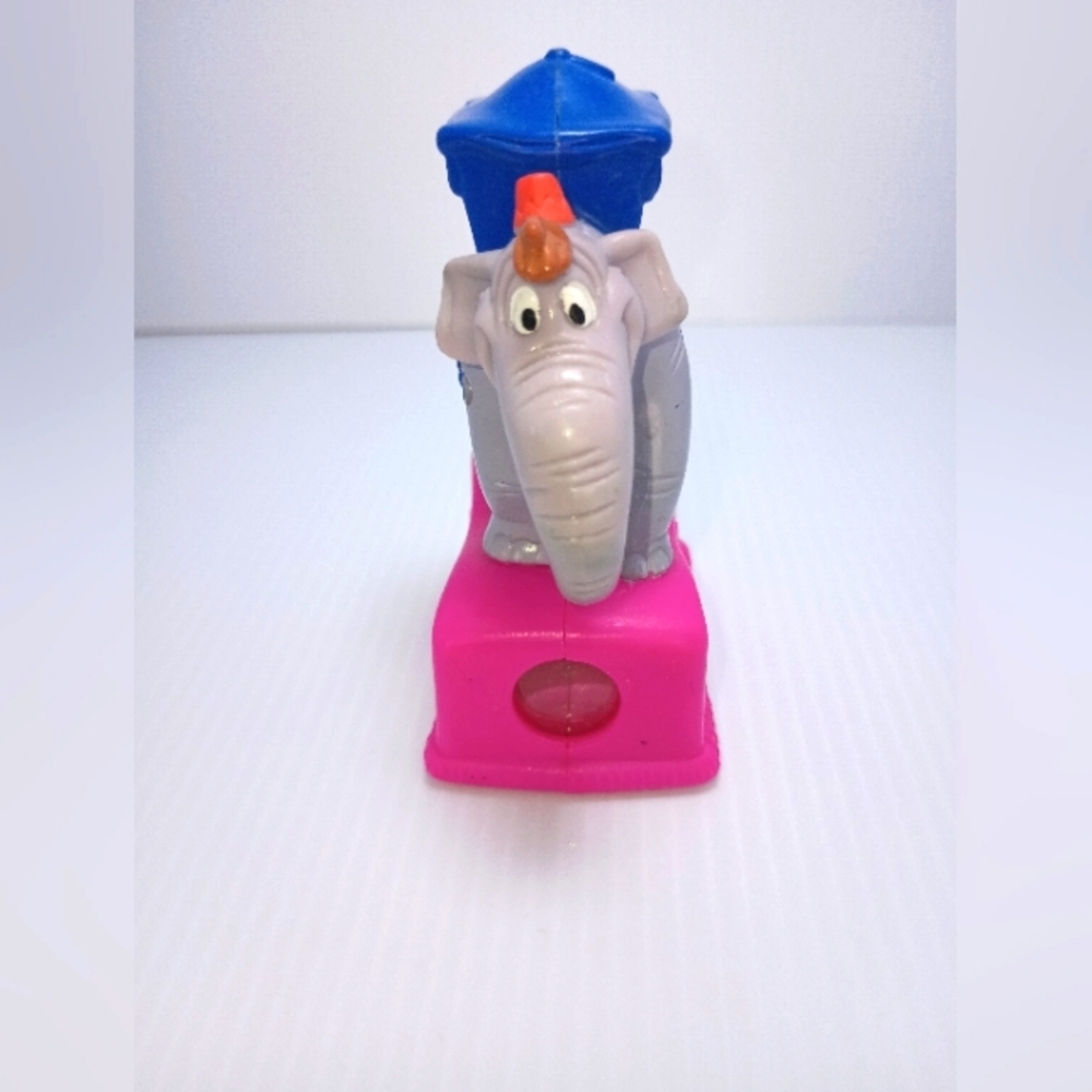 1995 Aladdin Elephant With Jamesine. Viewer Toy. Mcdonalds. 3.5". Vintage